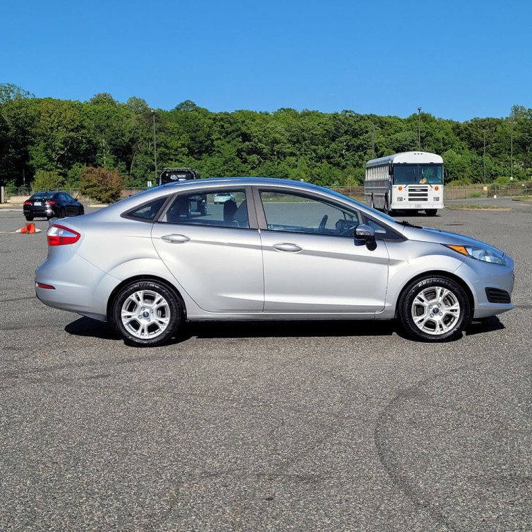 2015 Ford Fiesta Image 5