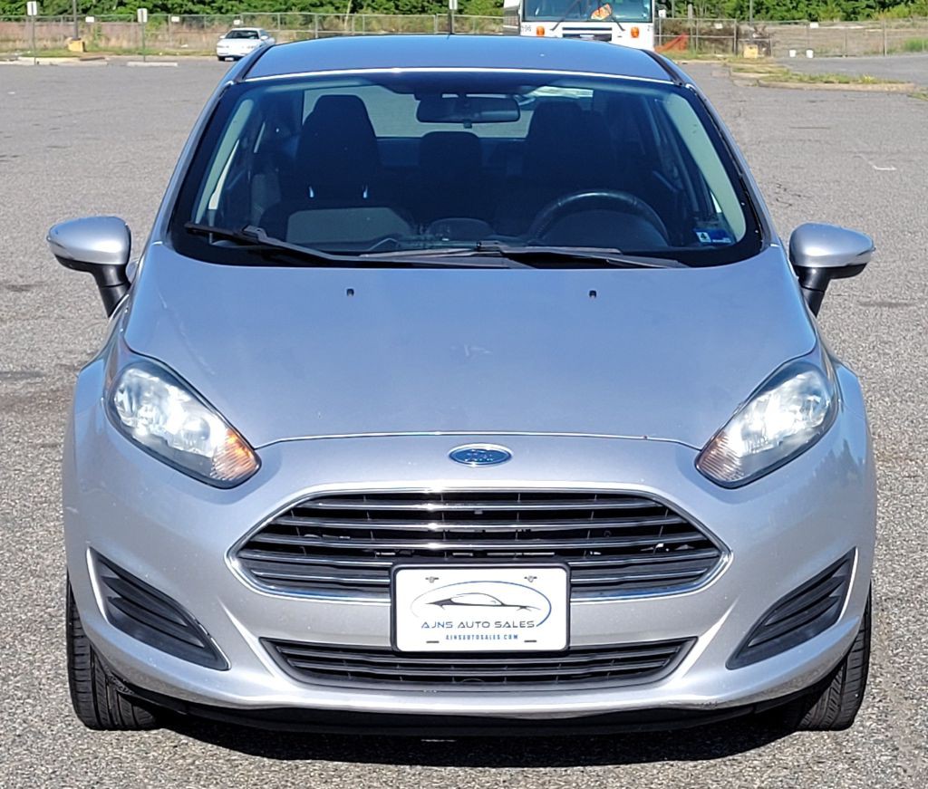 2015 Ford Fiesta Image 6