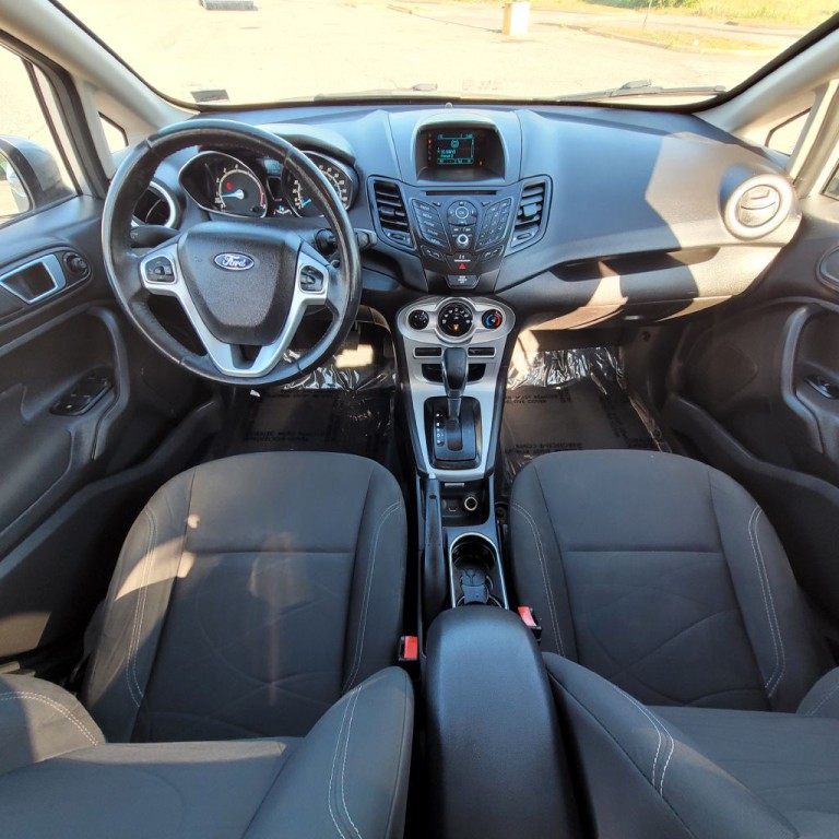 2015 Ford Fiesta Image 13