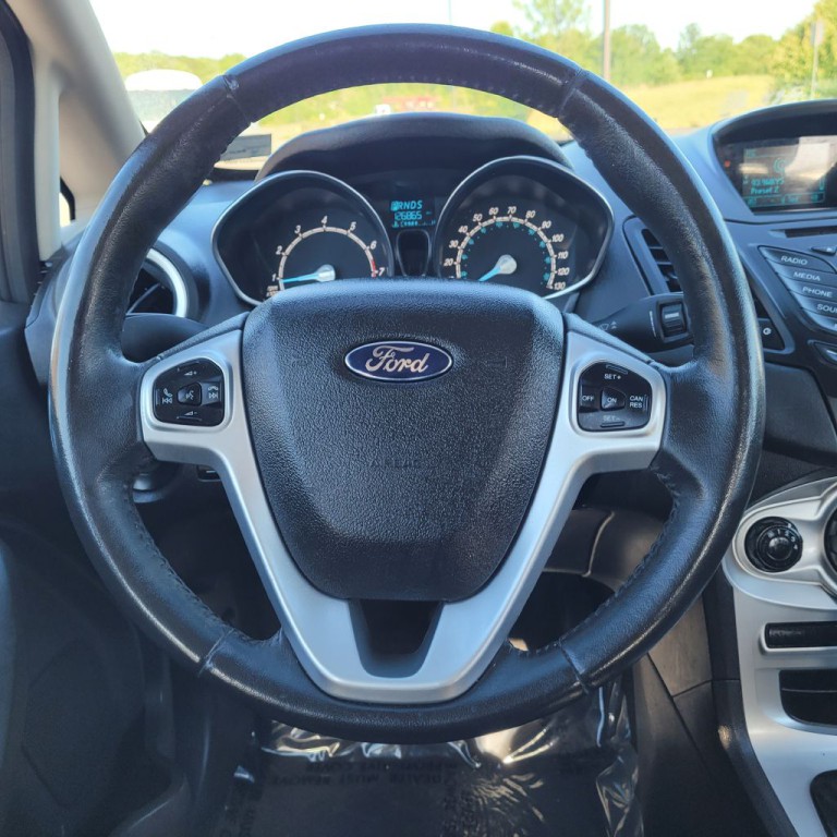 2015 Ford Fiesta Image 14