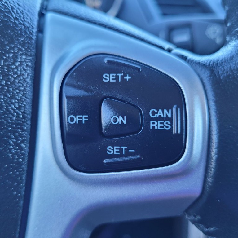 2015 Ford Fiesta Image 24
