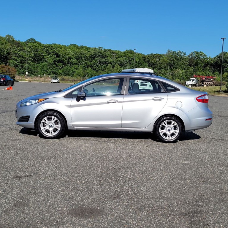 2015 Ford Fiesta Image 27