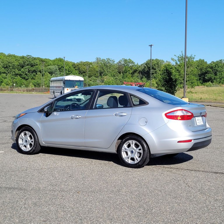 2015 Ford Fiesta Image 28