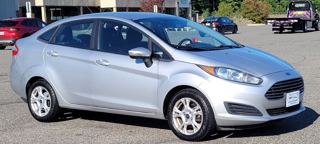 2015 Ford Fiesta Image 31