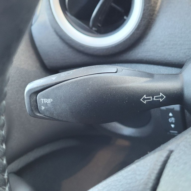 2015 Ford Fiesta Image 36