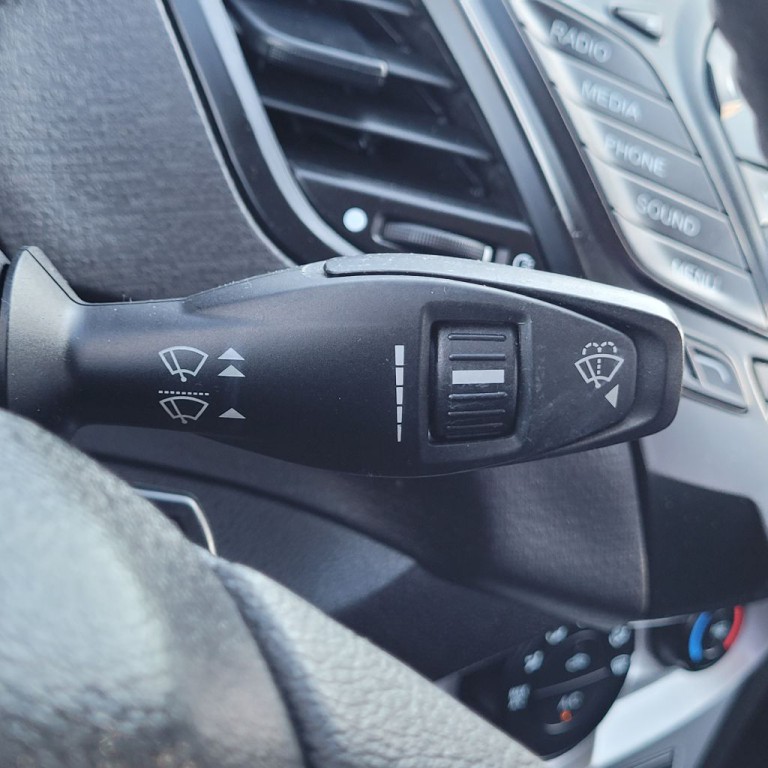 2015 Ford Fiesta Image 37
