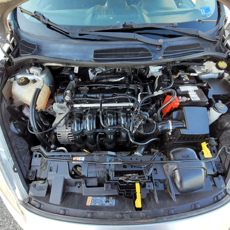 2015 Ford Fiesta Image 38