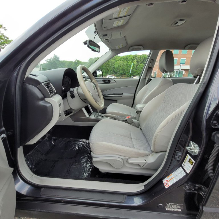 2012 Subaru Forester Image 8