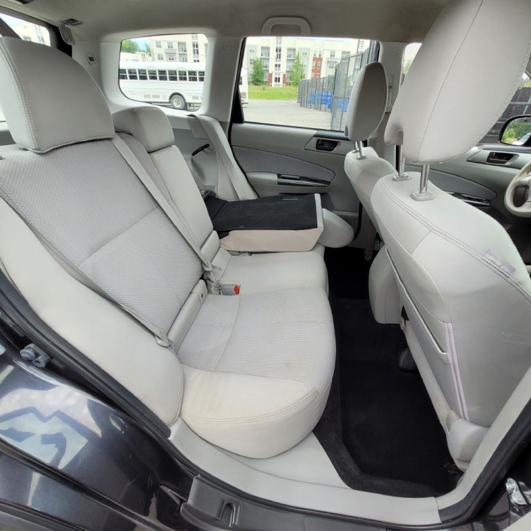 2012 Subaru Forester Image 17