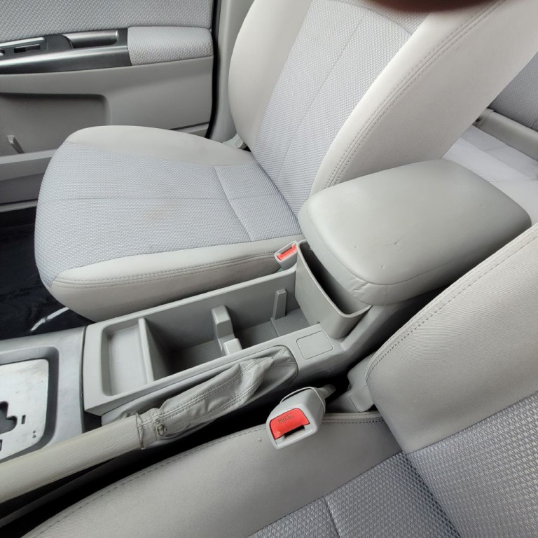 2012 Subaru Forester Image 40
