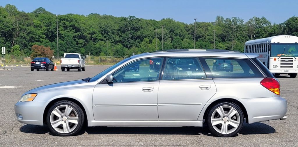 2006 Subaru Legacy Image 2