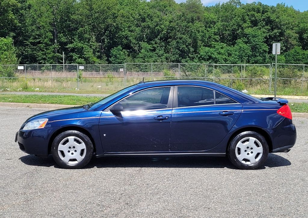 2008 Pontiac G6 Image 2