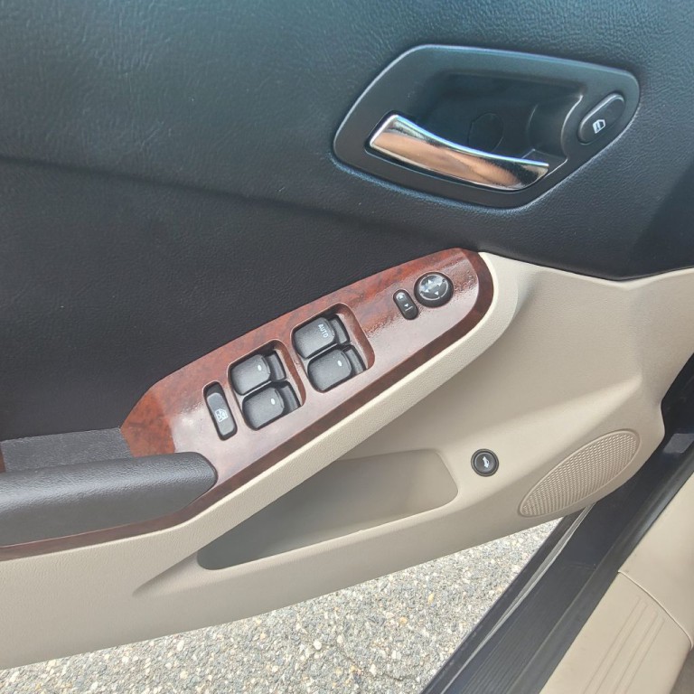 2008 Pontiac G6 Image 25