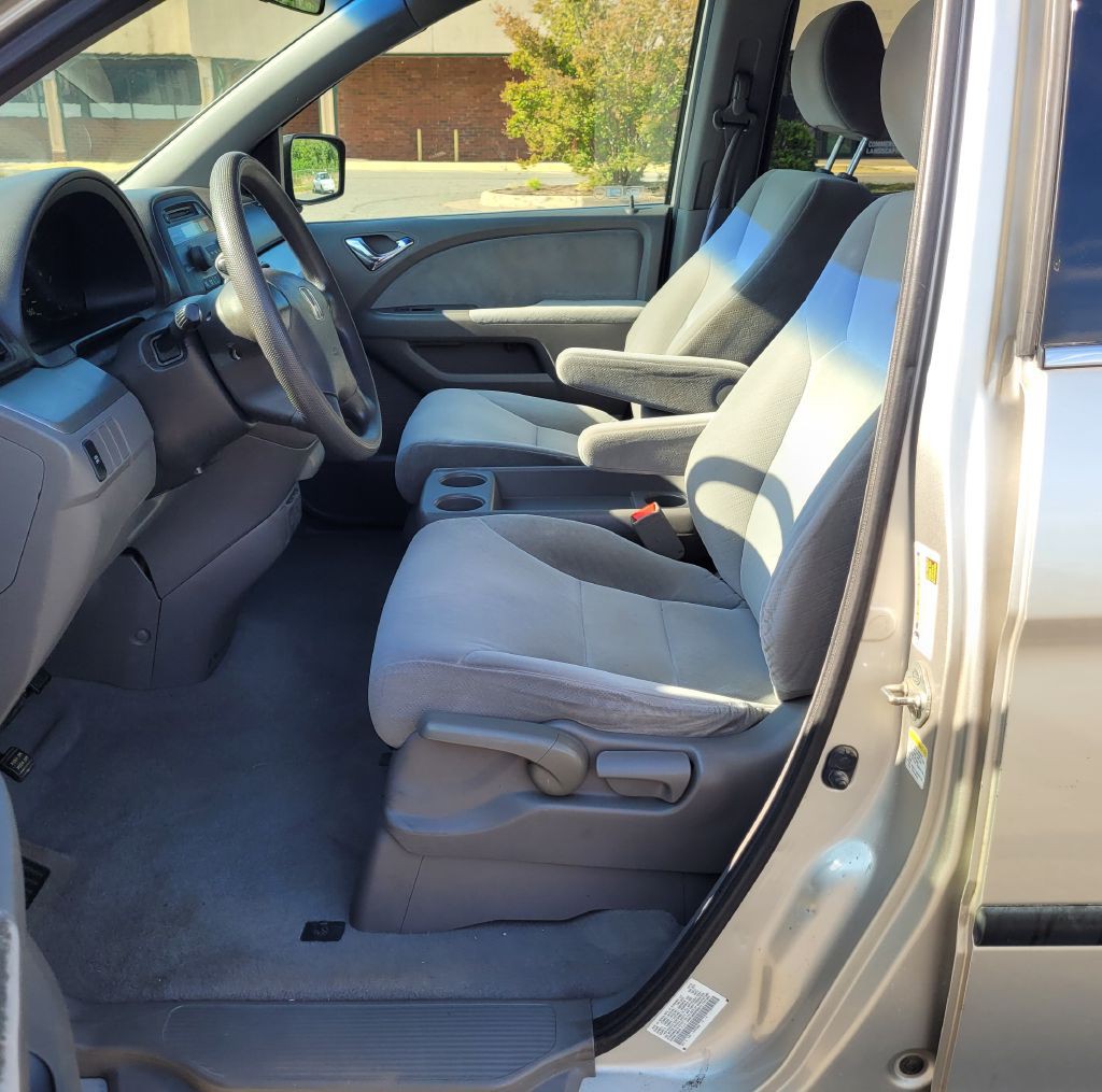 2008 Honda Odyssey Image 8