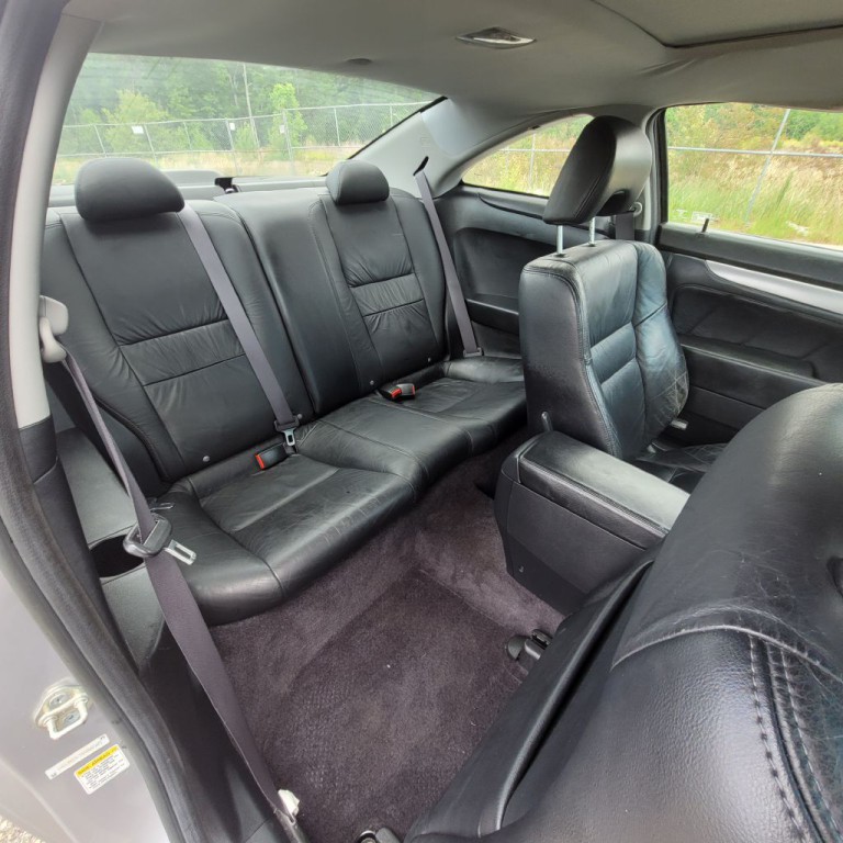 2004 Honda Accord Image 16