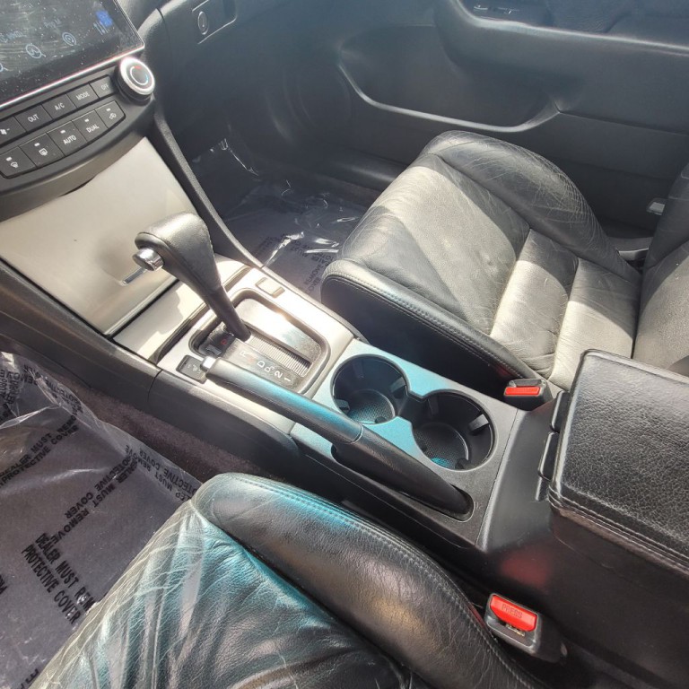 2004 Honda Accord Image 19