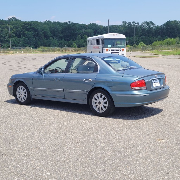 2005 Hyundai Sonata Image 32