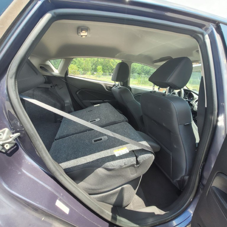 2013 Ford Fiesta Image 25