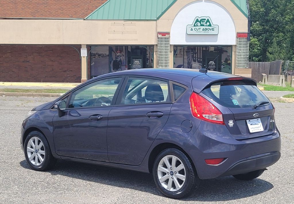 2013 Ford Fiesta Image 26