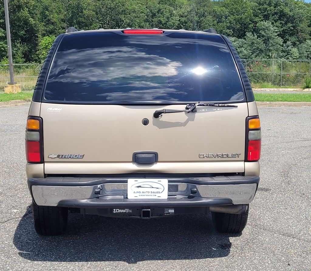 2005 Chevrolet Tahoe Image 3