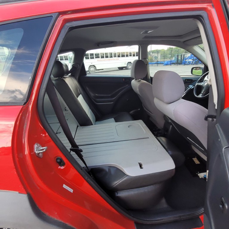2004 Pontiac Vibe Image 21