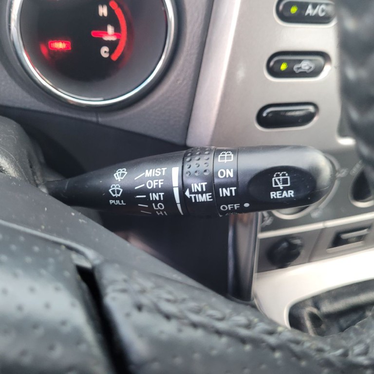 2004 Pontiac Vibe Image 35