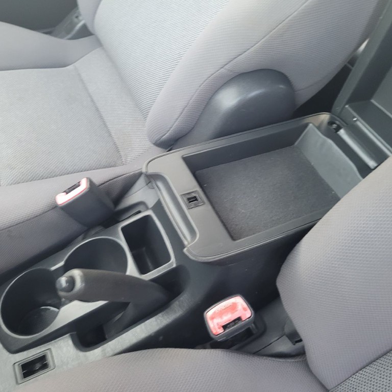 2004 Pontiac Vibe Image 40