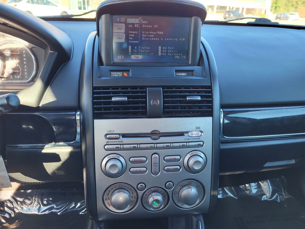 2011 Mitsubishi Galant Image 17