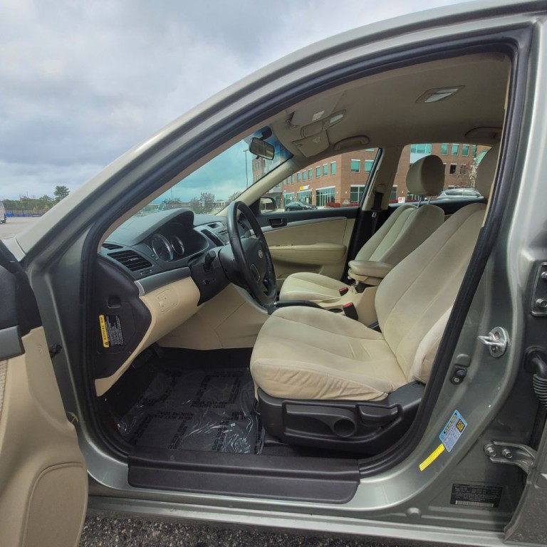 2009 Hyundai Sonata Image 10