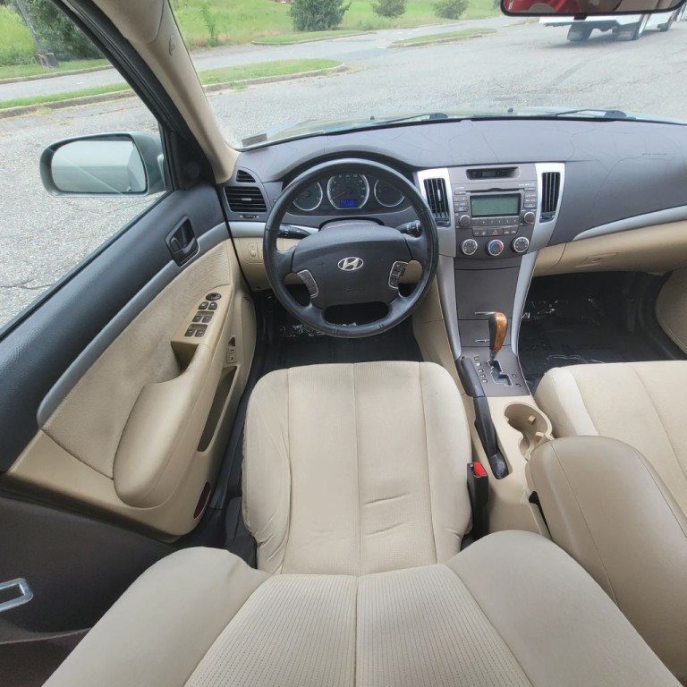 2009 Hyundai Sonata Image 33