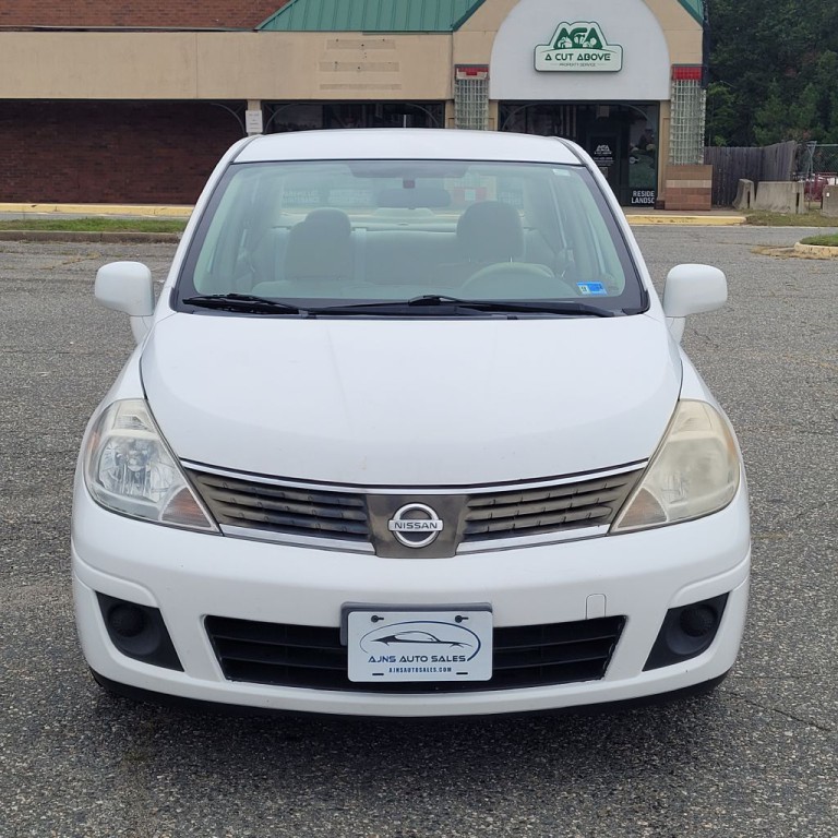 2007 Nissan Versa Image 8