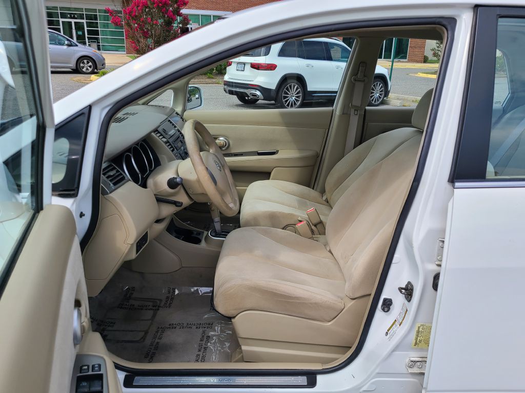 2007 Nissan Versa Image 9