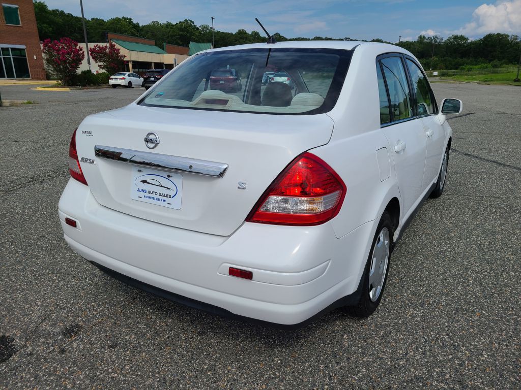 2007 Nissan Versa Image 24