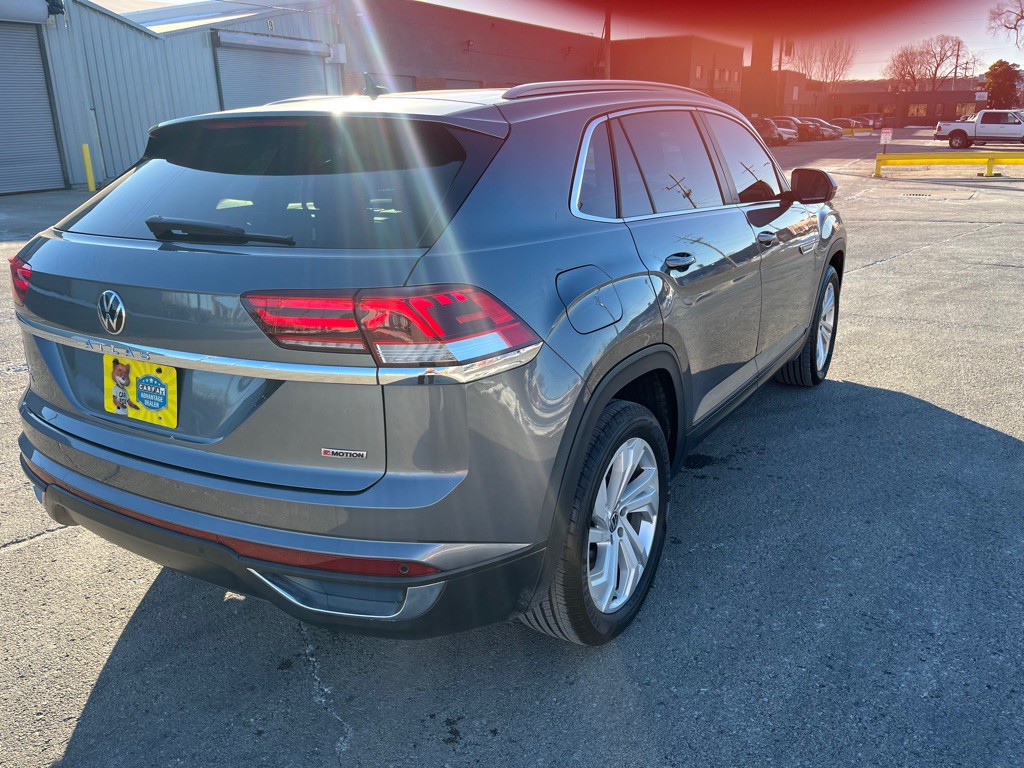 2021 Volkswagen Atlas Cross Sport Image 6