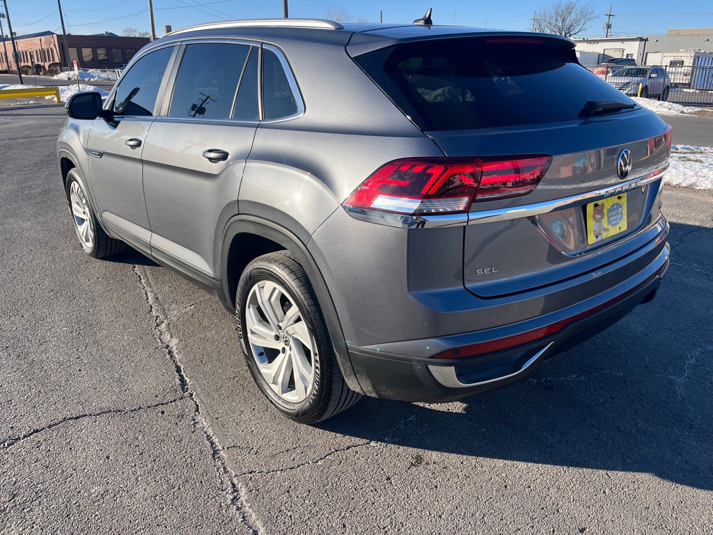 2021 Volkswagen Atlas Cross Sport Image 9