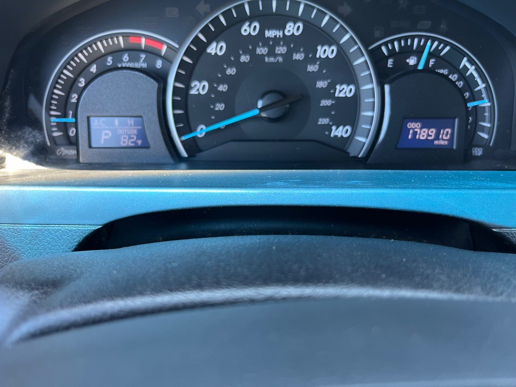 2013 Toyota Camry Image 13