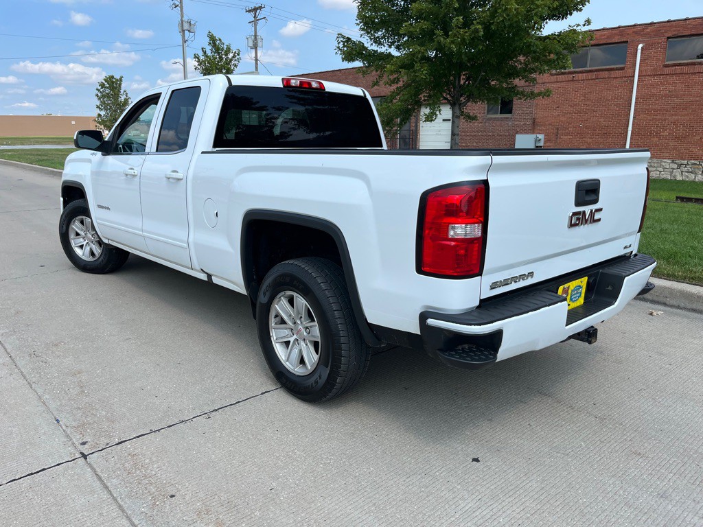 2018 GMC Sierra Image 9