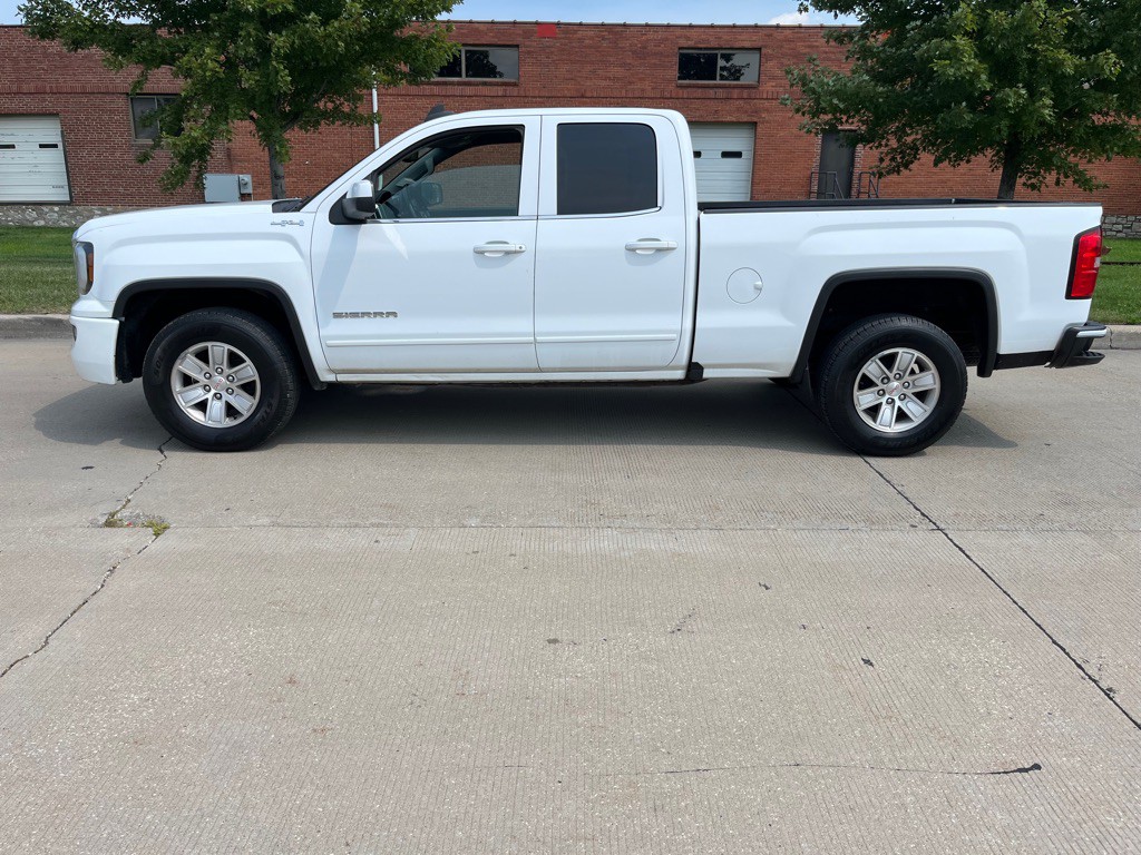 2018 GMC Sierra Image 10