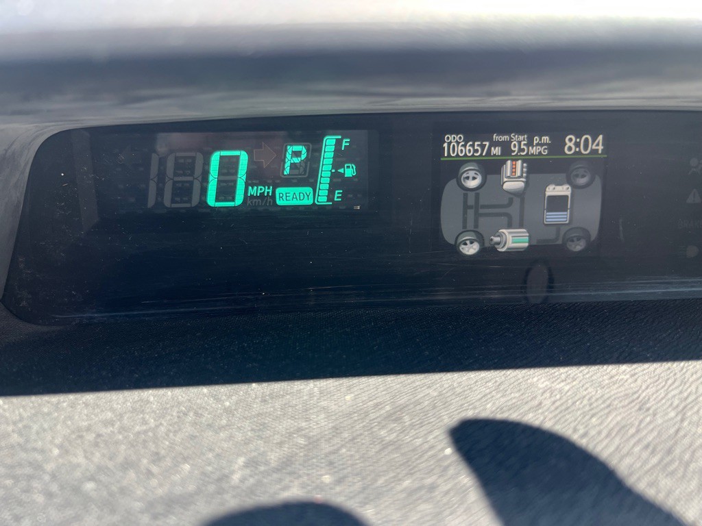 2013 Toyota Prius Image 14