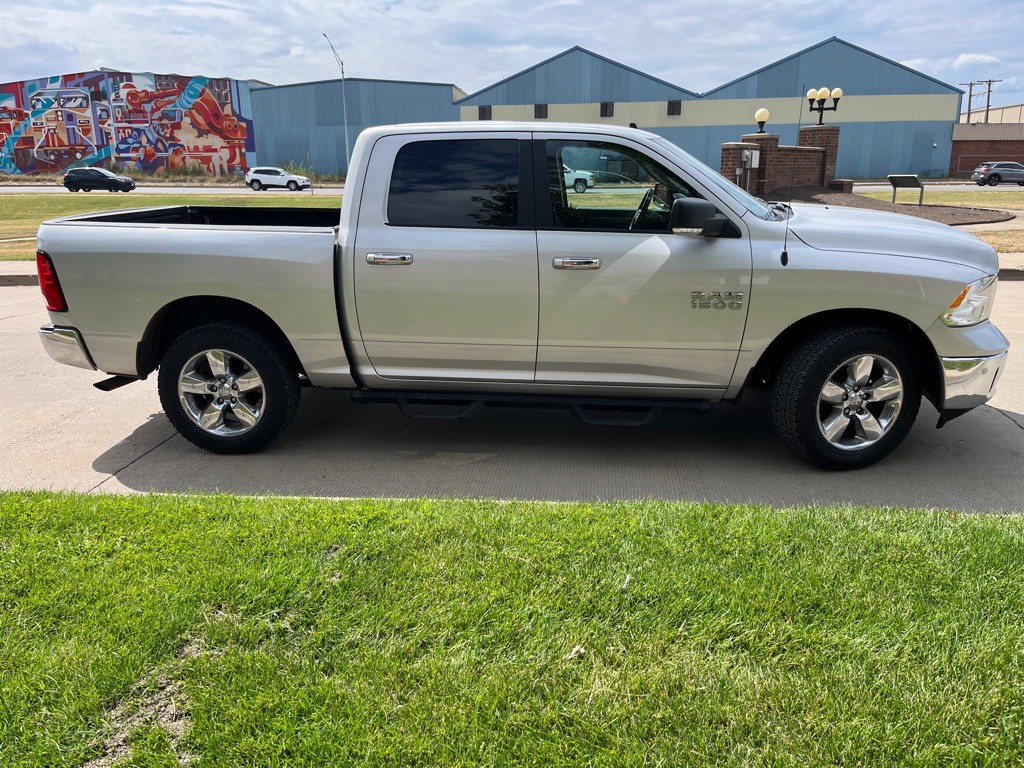 2018 RAM 1500 Image 2