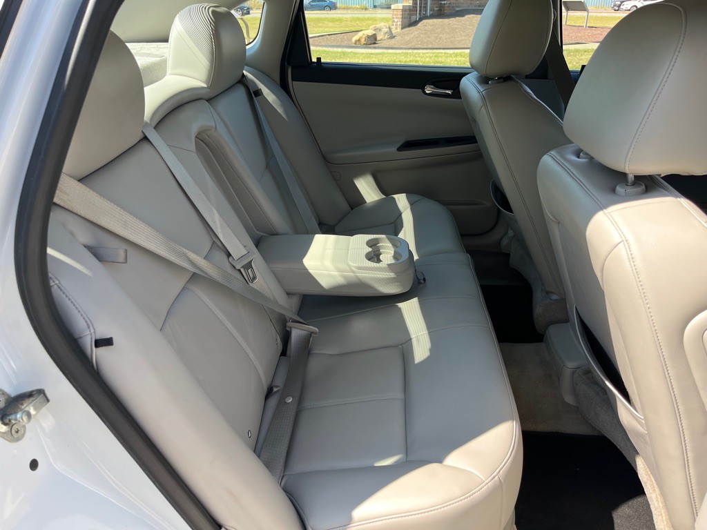 2016 Chevrolet Impala Image 4