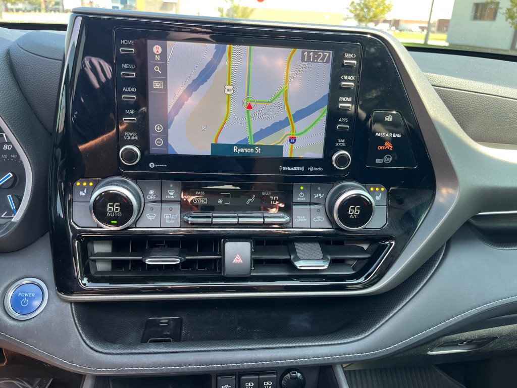 2020 Toyota Highlander Image 16