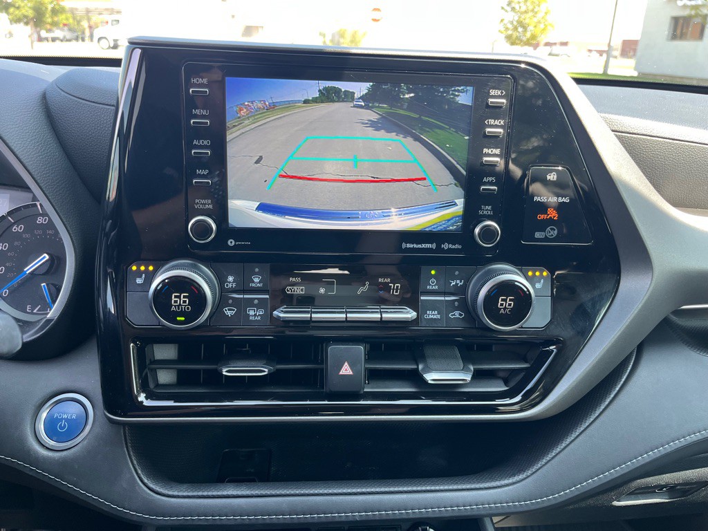 2020 Toyota Highlander Image 17