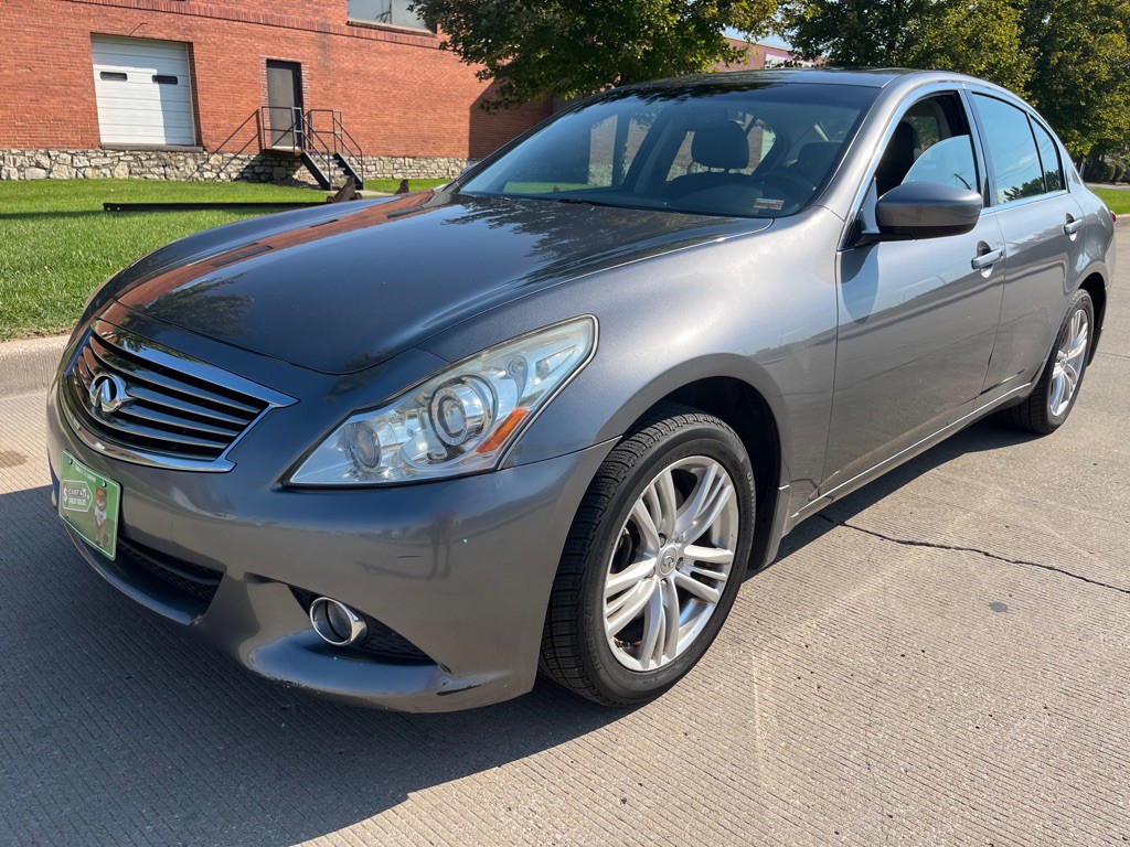 2011 INFINITI G25 Image 14