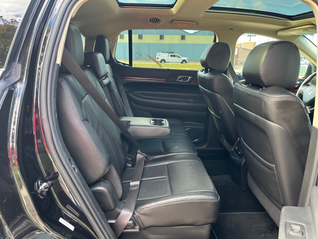 2019 Lincoln MKT Image 6