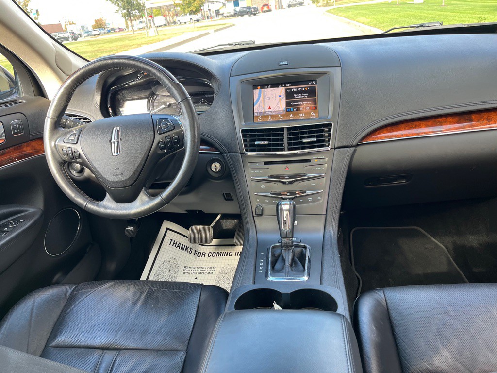 2019 Lincoln MKT Image 7