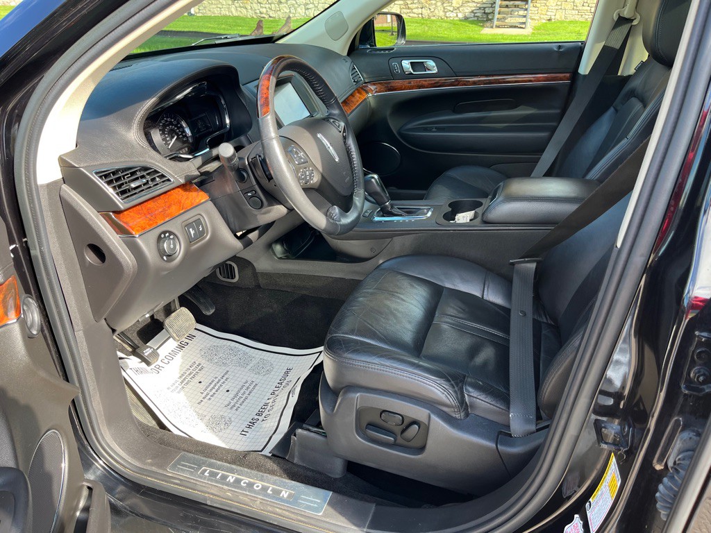 2019 Lincoln MKT Image 18