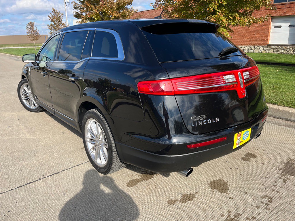 2019 Lincoln MKT Image 43
