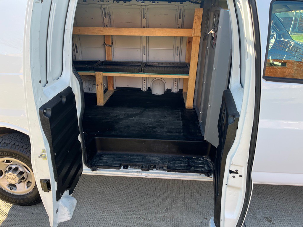 2020 Chevrolet Express Image 7