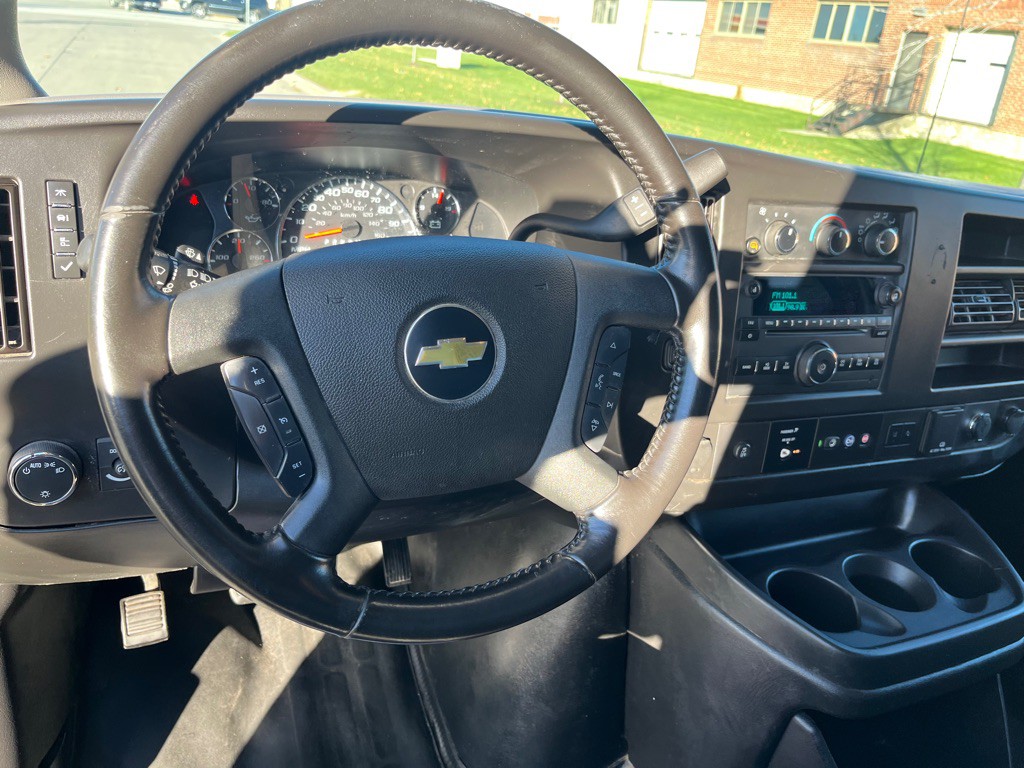 2020 Chevrolet Express Image 28